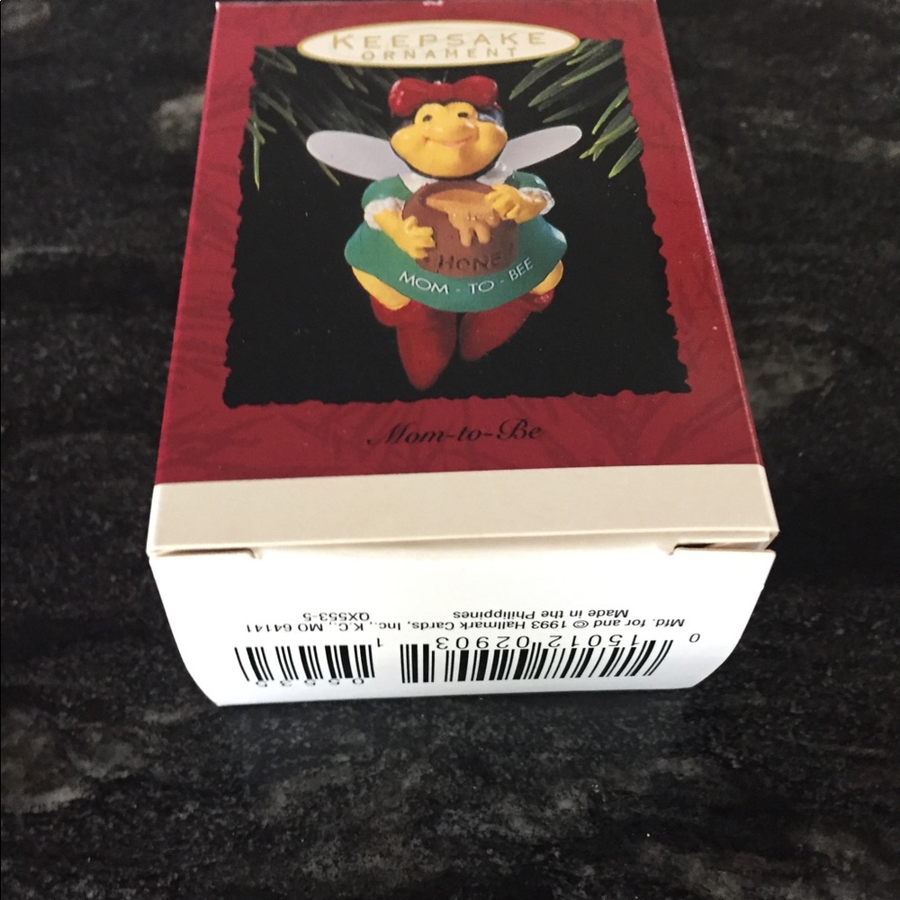 Hallmark Keepsake Ornament “Mom-to-Be”